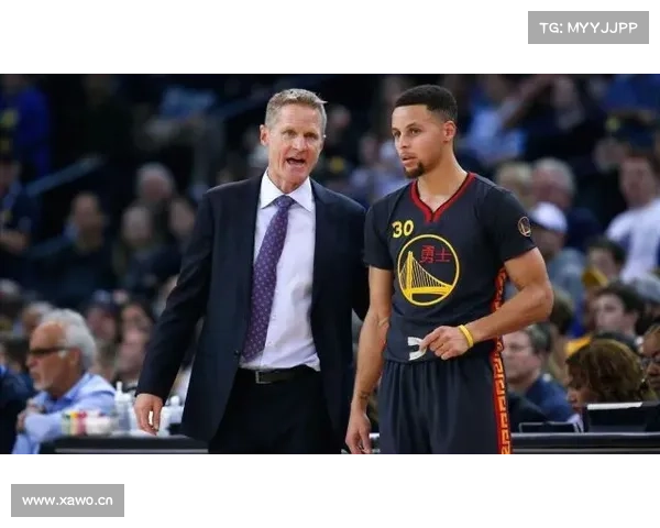 勇士主帅科尔确认库里因轻伤缺席对湖人比赛 赛季初期伤情成焦点